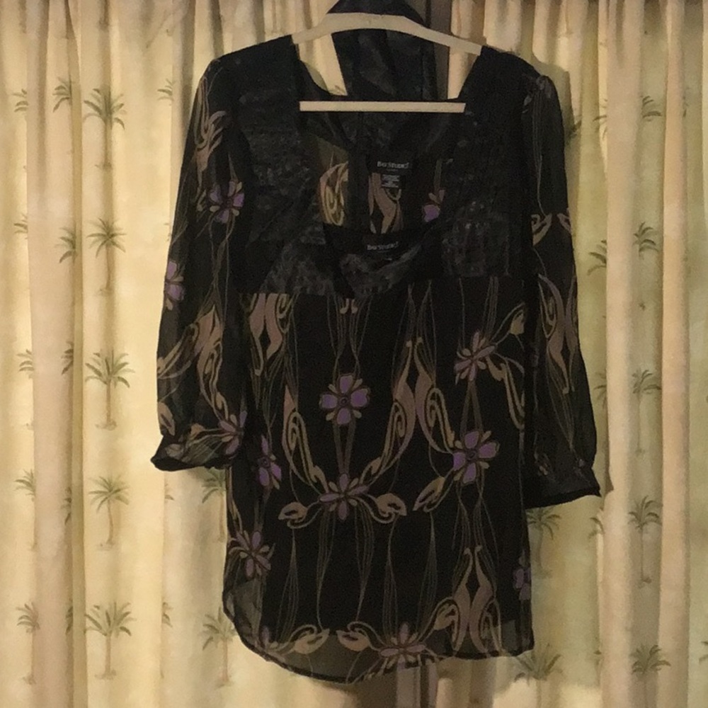 Plus sized black & tan floral print with purple accents. Has a camisole & sash.